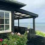 Breathtaking Sea View At Dinestrup 度假居 *