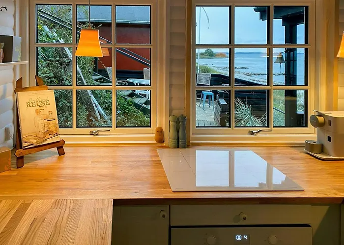 Holiday home Breathtaking Sea View At Dinestrup *