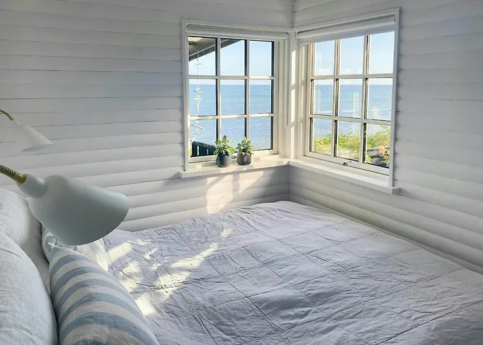 Holiday home Breathtaking Sea View At Dinestrup Ullerslev