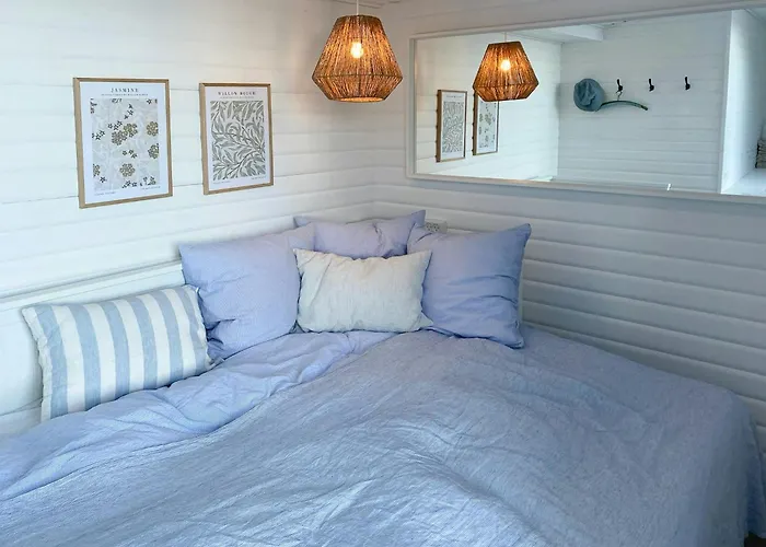 Breathtaking Sea View At Dinestrup Holiday home Ullerslev