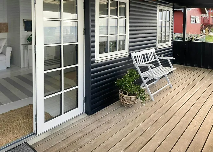 Breathtaking Sea View At Dinestrup Holiday home *