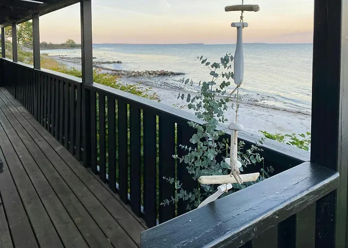 Holiday home Breathtaking Sea View At Dinestrup Ullerslev