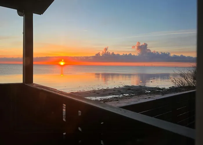 Breathtaking Sea View At Dinestrup Holiday home Ullerslev